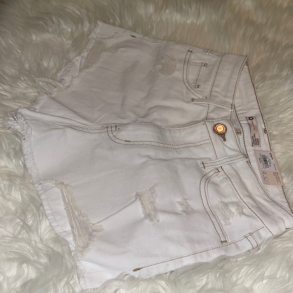 Shorts - Picture 1 of 8